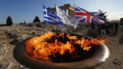Viajó al Reino Unido el fuego olímpico