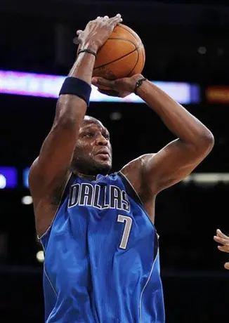 Odom no jugará con Mavericks por el resto de la campaña