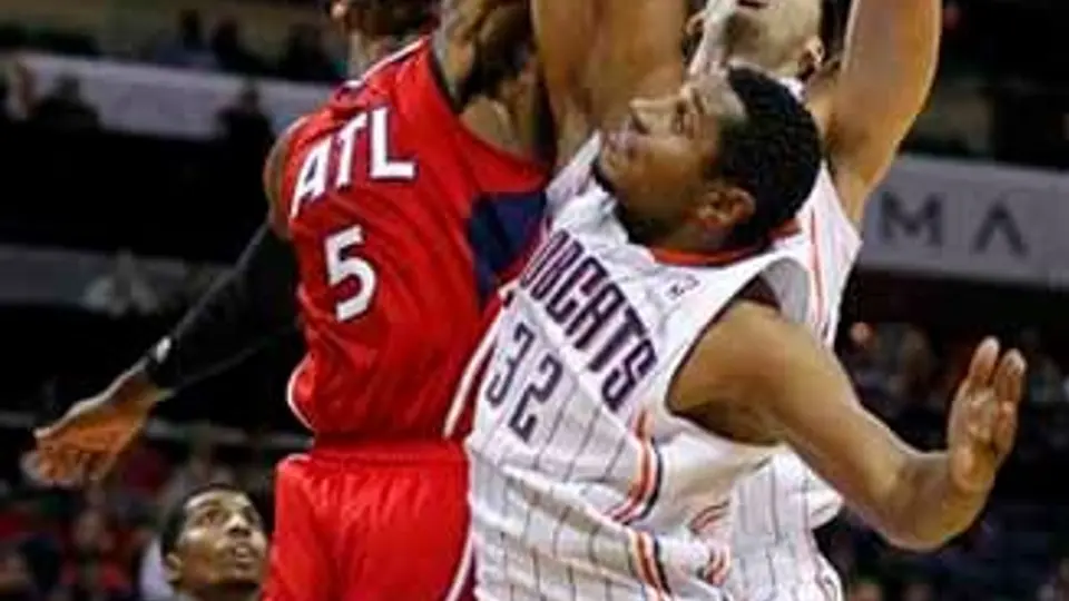 Atlanta vence 102-96 a Bobcats en Tiempo Extra