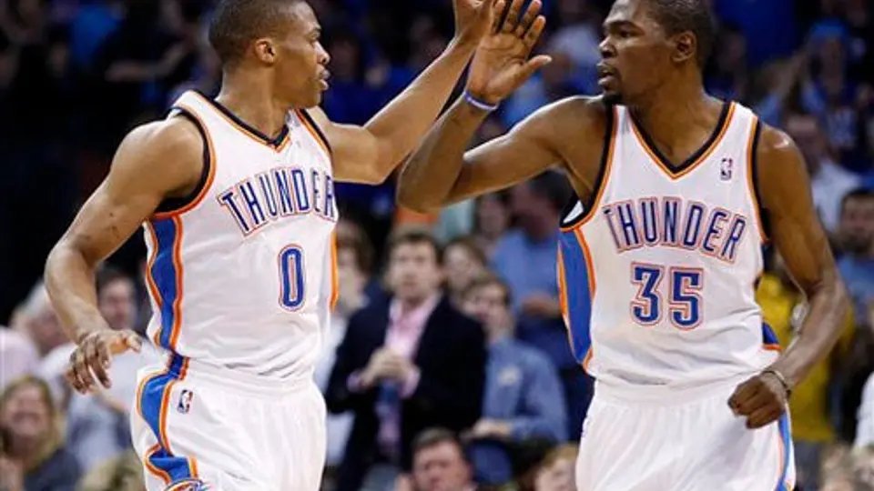 Thunder se acerca a un juego de los Bulls tras la victoria