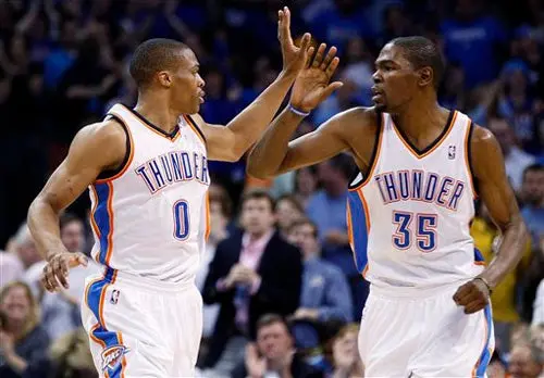 Thunder se acerca a un juego de los Bulls tras la victoria