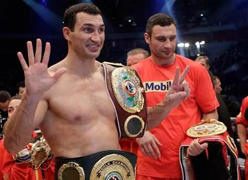 Klitschko retiene el cetro mundial tras vencer a Mark Mormeck