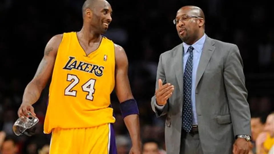 Kobe pierde por cuarta ocasión un partido por lesión