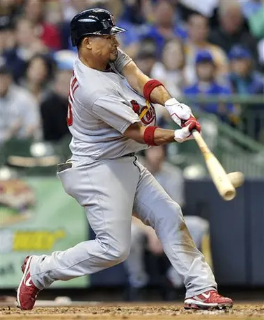 Cardenales se llevan serie ante Cerveceros