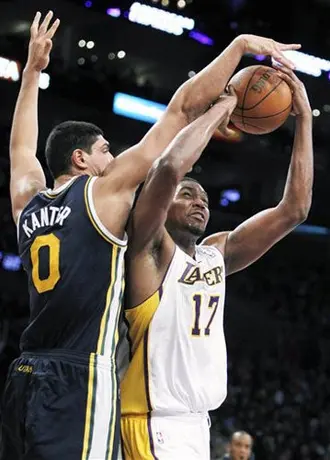 Lakers cortan racha positiva ante Jazz