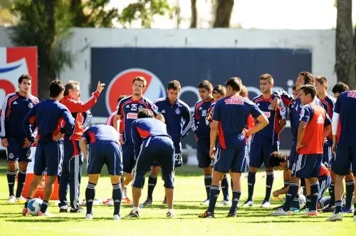 Hasta el mediodía de este miércoles, Chivas sigue sin técnico