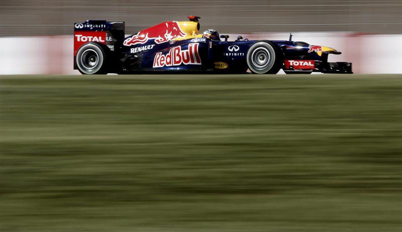 Sebastian Vettel, en el primer día de entrenamiento en el circuito de Barcelona. FOTO: EFE