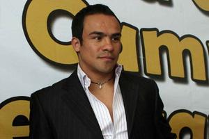 Márquez pelearía ante César Cuenca el 21 de abril