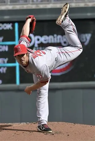 Pujols se va sin hit en victoria de Angelinos