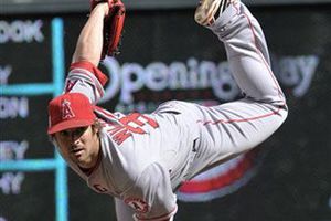 Pujols se va sin hit en victoria de Angelinos