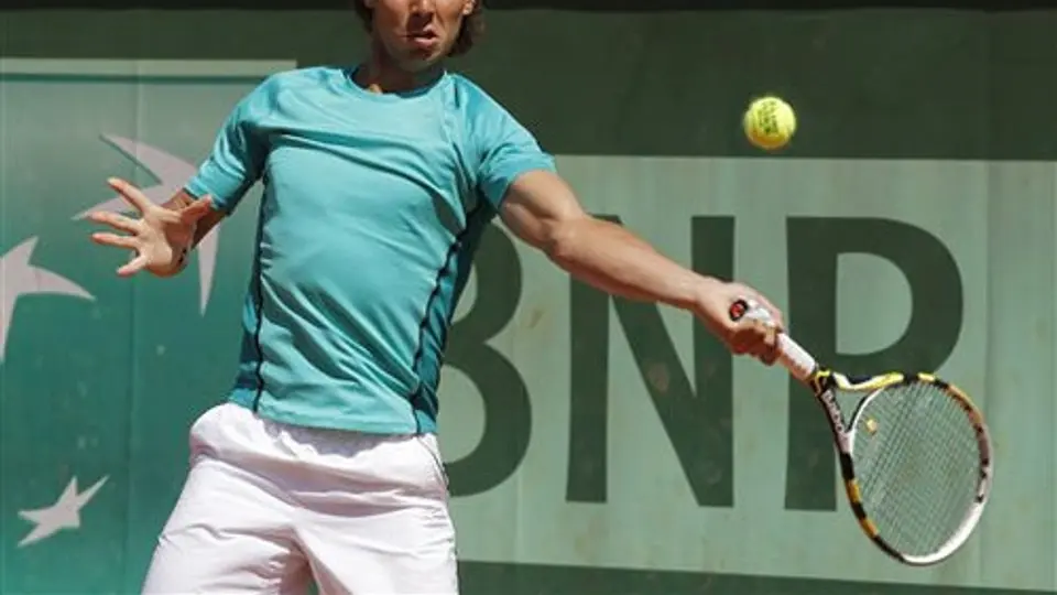 Nadal y Djokovic parten como favoritos en Roland Garros