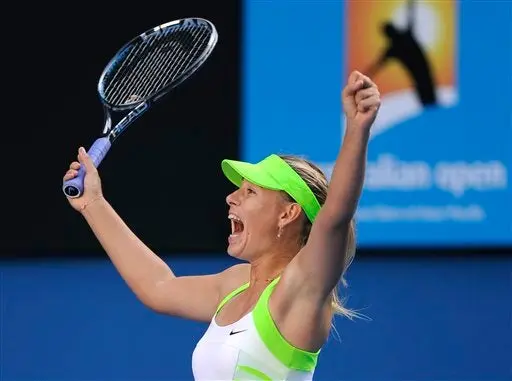 Sharapova gana y enfrentará a Azarenka en final de Australia