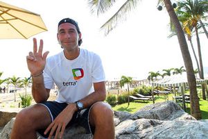 Santiago González se retira del singles