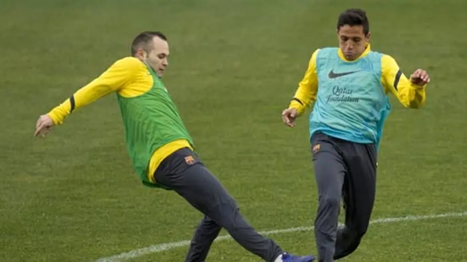 Iniesta podría disputar el encuentro ante el Espanyol