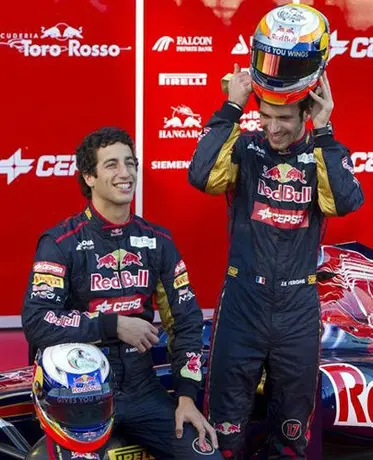Toro Rosso presenta el STR7 que pilotarán Ricciardo y Vergne