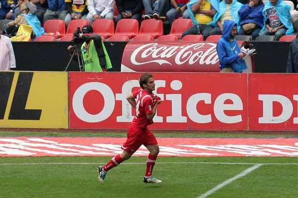 Iván Alonso abrió en marcador para los Diablos. FOTO: CHRISTIAN FAURE