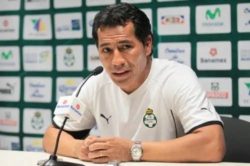 Galindo atribuye a Oswaldo Sánchez la victoria ante Jaguares