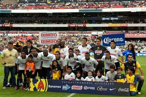 Se registra buena entrada en el Estadio Azteca