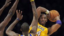 Kobe guía a Lakers al triunfo 97-90 sobre Warriors