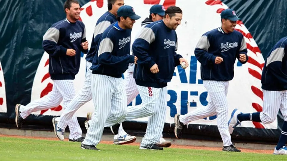 Confirma Sultanes cuatro extranjeros