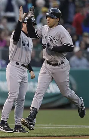 Yankees apabullan 9-2 a Atléticos