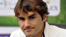 Federer se retira en Doha por lesión