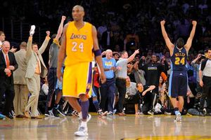 Denver evita la eliminación frente a Lakers