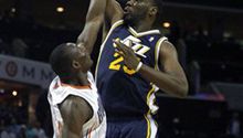 Nájera juega en la derrota de los Bobcats a manos del Jazz