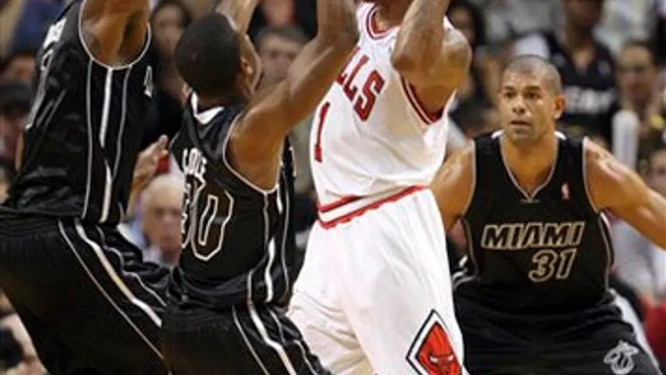 Miami consiguió el triunfo 97-93 sobre Bulls