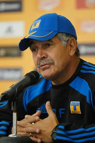 Tuca señaló que el pasillo de campeón es una "jalada"