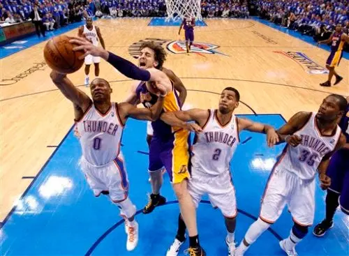 Lakers son aplastados por el Thunder