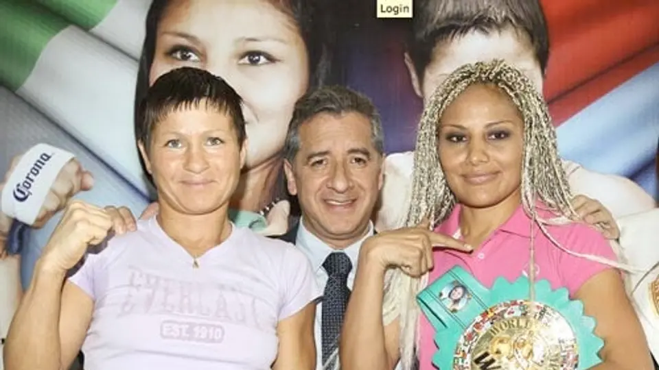 'La Barbie' y Touktaulova se inspiran en leyendas del boxeo