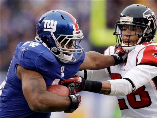 Los Gigantes de Nueva York superaron por mucho a los Halcones de Atlanta. FOTO: AP