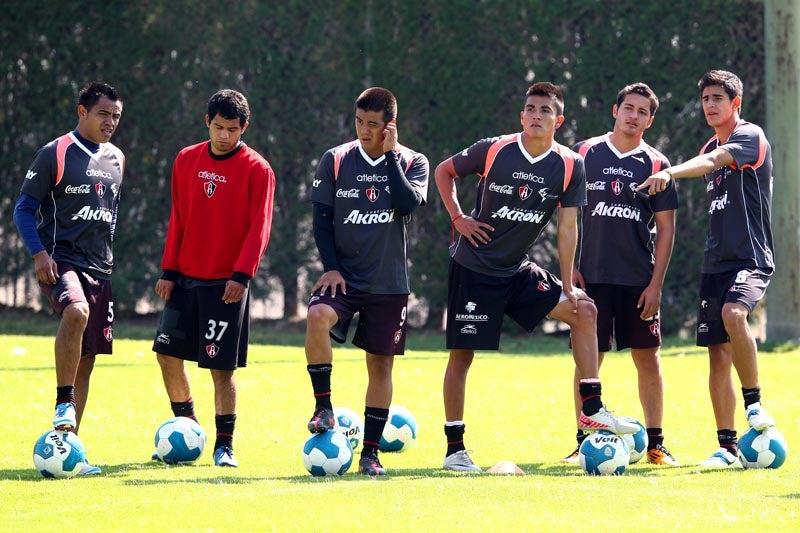 El técnico anunció que desde el lunes, los jóvenes entrenan con los Sub-20. FOTO: SAÚL MOLINA