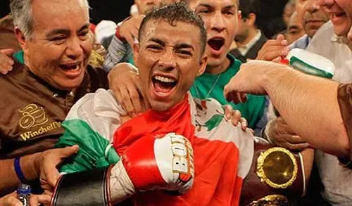 Segura quiere la revancha ante Viloria para abril