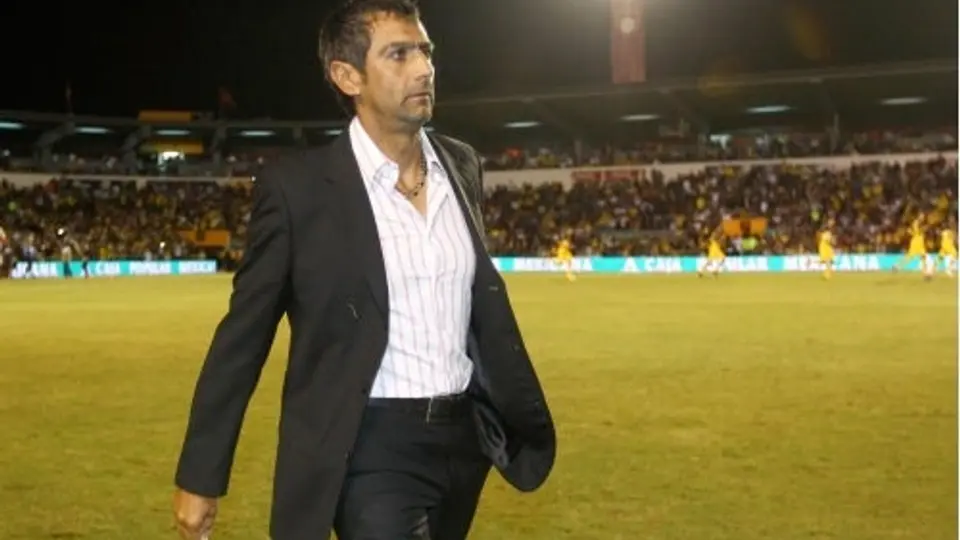 Adame desconoce su futuro al frente de Tecos