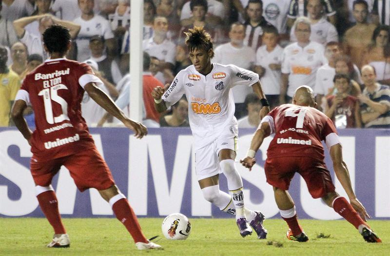 Santos fue contundente. FOTO: AP