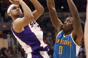 Ayón anota 4 puntos en la derrota de Hornets