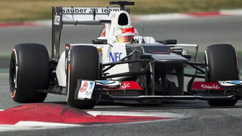 Checo consigue el mejor tiempo de la semana en Barcelona
