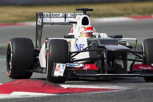 Checo consigue el mejor tiempo de la semana en Barcelona