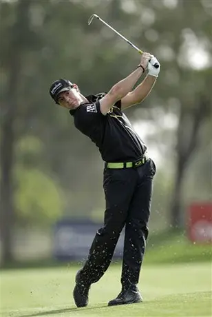 McIlroy y Bjorn comparten el liderato Dubai tras dos rondas