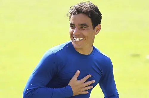 Bravo hace oídos sordos a silbidos en el Azul