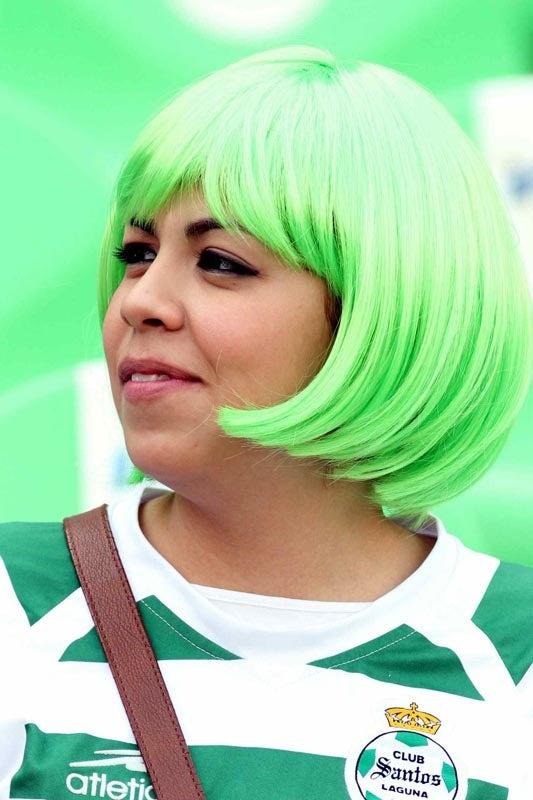 Las mujeres se visten para la Final de la Concachampions. FOTO: MEXSPORT