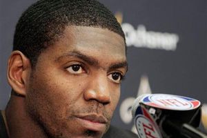 NFL suspende a Vilma por toda la temporada