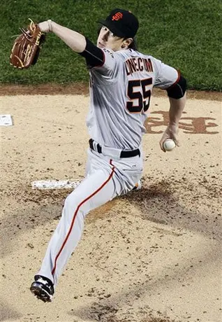 Lincecum pide 21.5 millones en arbitraje