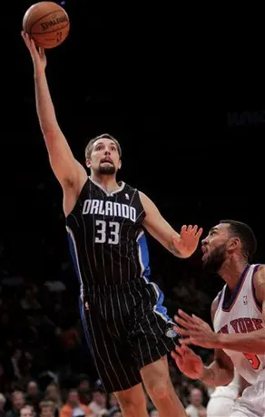 Magic se impone de visita a Knicks 102-93