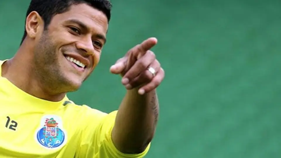 Pep condicionaría su renovación con Barça al fichaje de Hulk