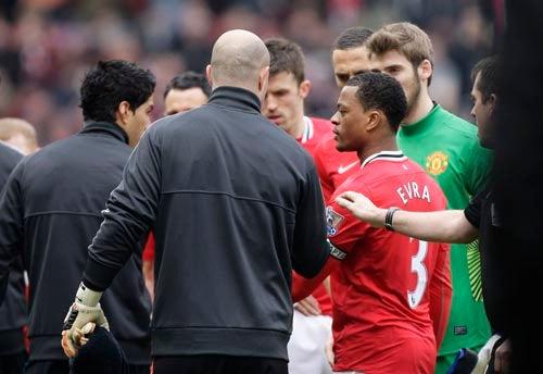 Manchester United superó 2-1 al Liverpool en el Teatro de los Sueños (FOTO: AP)