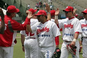 Diablos se imponen a Pericos y ganan la serie