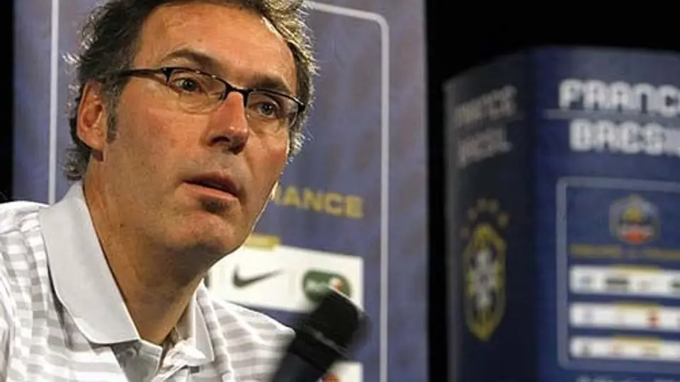 Federación Francesa no renovará a Blanc